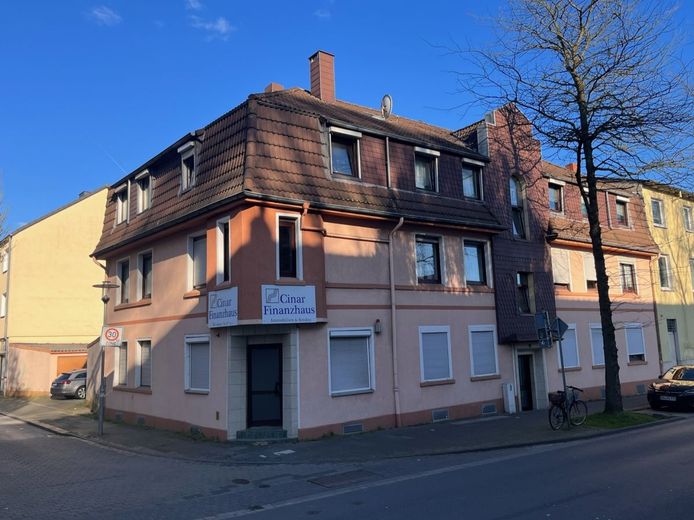 Haus - Straßenansicht