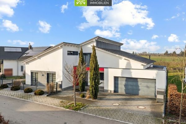 360° | Flexibilität trifft modernes Wohngefühl: Exklusives Zweifamilienhaus in Langenau