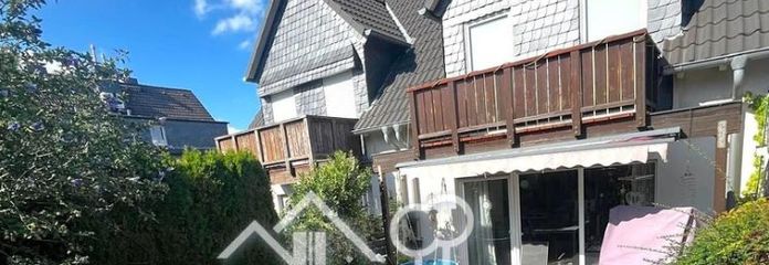 Cazibeli bir konumda karakter sahibi yaşam: Velbert'te ikiz ev