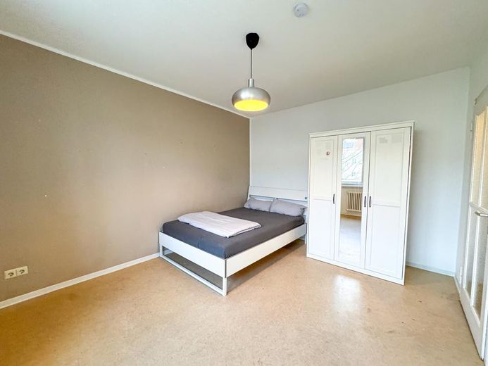 Helle, Bezugsfreie 2-Zimmer Wohnung, 2.OG in Prenzlauer Berg – Zimmer 1