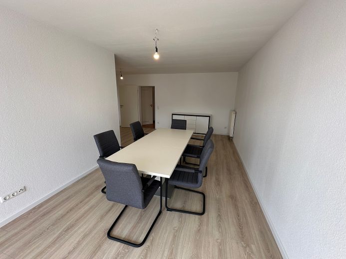 MFH Bielefeld a.d.Landwehr mit 30 Wohnungen, Mietrendite ca. 5% – Wohnzimmer
