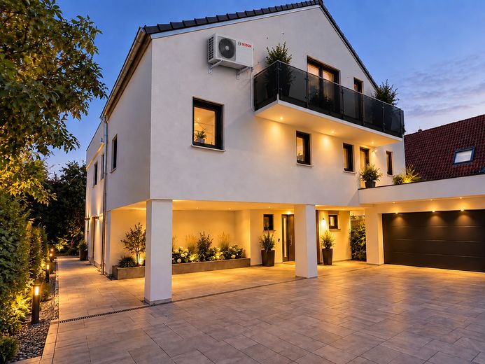Moderne DHH in Hepberg zur Miete – ca. 160 m² | Dachterrasse | Garten | Klimaanlage | Wallbox – Foto 1
