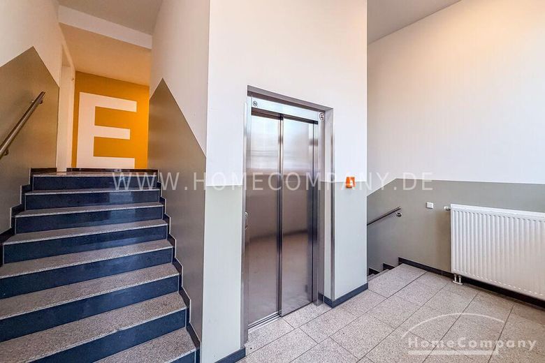 26055 HomeCompany Dresda Ammobiliato/Furnished appartamento monolocale a Dresda-Hafencity con balcone max. 2 persone – 8c87f6b4a4b6ffca781dbec873955a50a621a3a1.jpg
