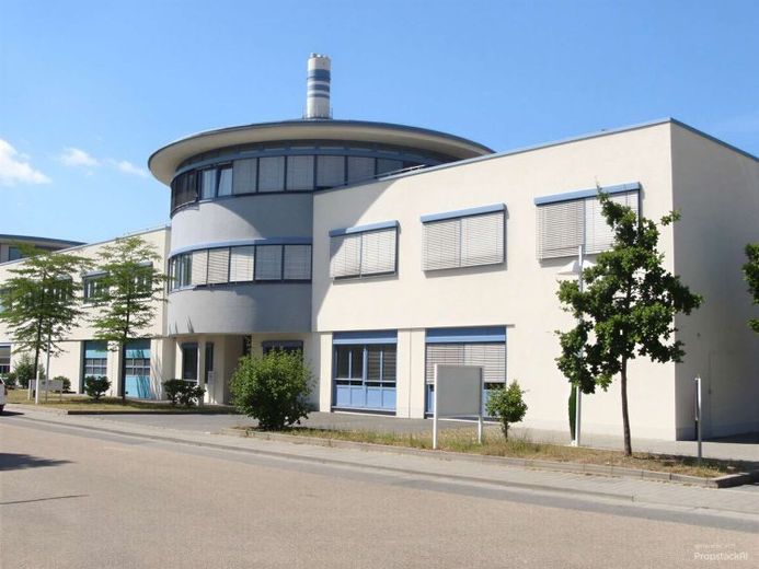 Bureau de 170 m² à louer à Dietzenbach – Photo 1