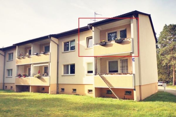 Rendite 6,11% 3-Raum-Wohnung mit Balkon in Stadt Bernsdorf