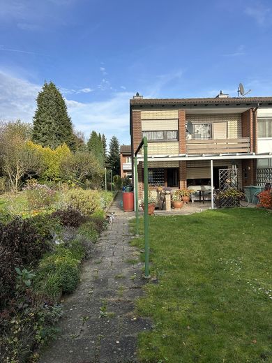 Reihenendhaus mit großen Gartengrundstück und Vollkeller – Foto 15