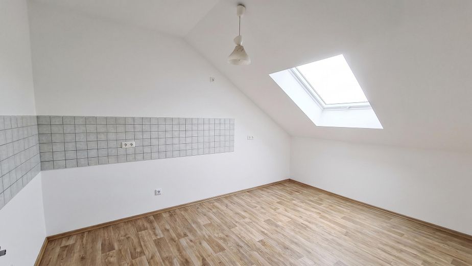 3-Zimmer Dachgeschoss Whg 28 mit Ausblick in Nittenau – Küche