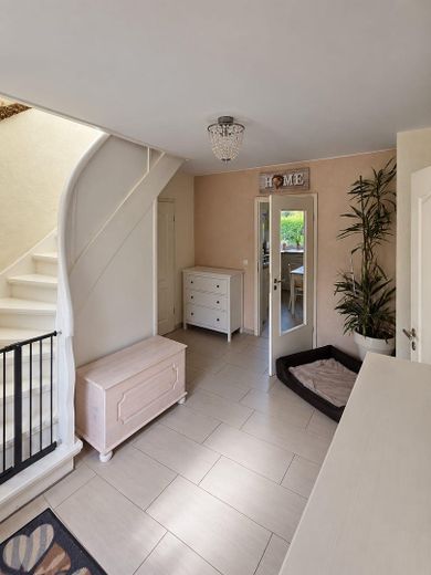#Maison individuelle ou bifamiliale de 160 m² + potentiel de construction supplémentaire – Eigangsflur
