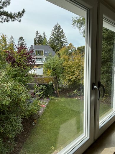 Geothermie - Pullach - helle, große Wohnung auf parkähnlichem Grundstück – Ausblick aus Schlafzimmer II