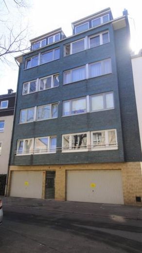 Büro/Apartment in Kaiserswerth, Zweitbezug nach Kernsanierung, Terrasse – Hausansicht