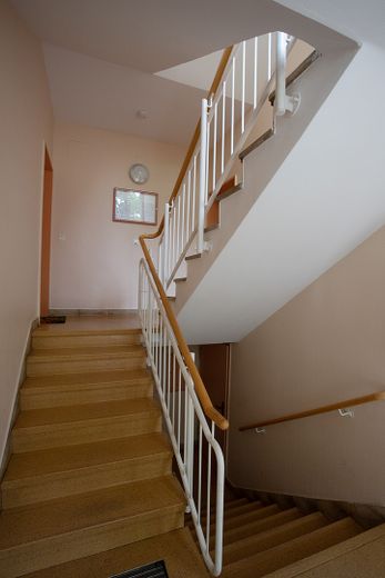 Kapitalanlage (langfristiger Mietvertrag) – Treppenhaus