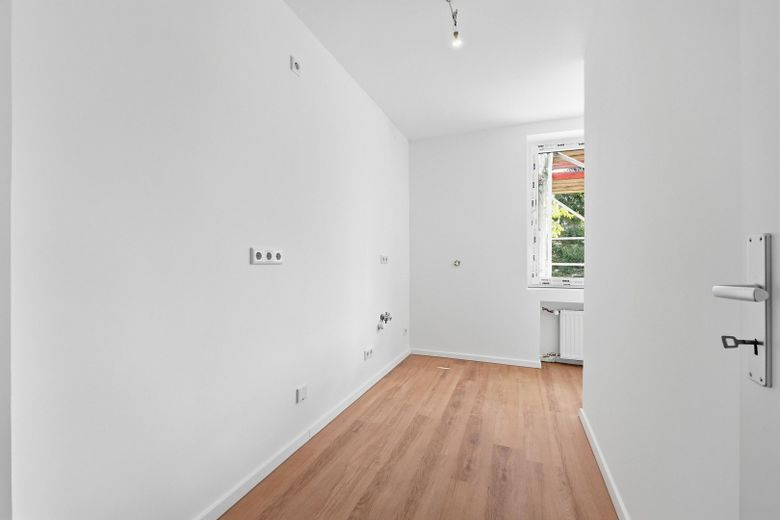 Kernsanierte 3-Zimmerwohnung mit Balkon – Foto 2