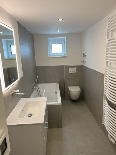 1 stanza in appartamento condiviso di 3 persone, molto grande con terrazza, completamente ristrutturata e moderna – Foto 8