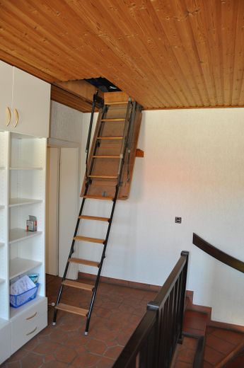 Treppe Spitzboden