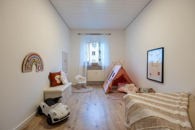 Schönes zu Hause für die ganze Familie – 1. Kinderzimmer/Büro