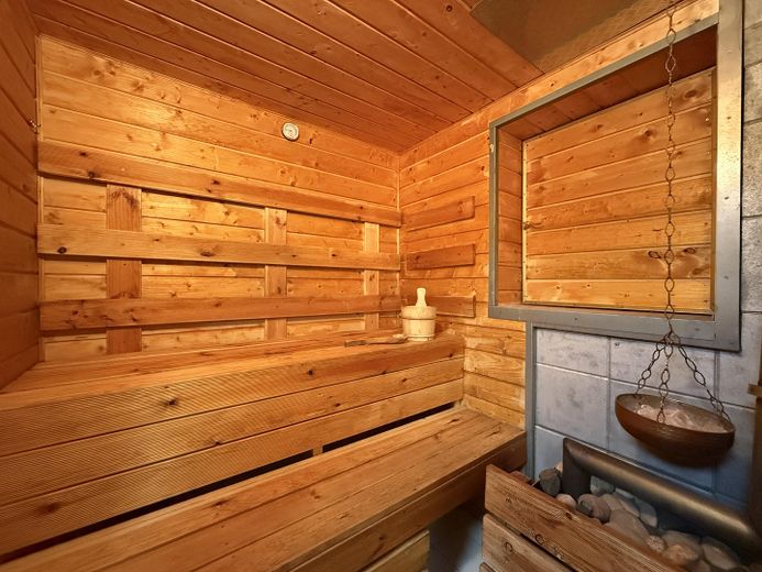 Wohlfühloase – modernes Einfamilienhaus mit Einliegerwohnung – Sauna