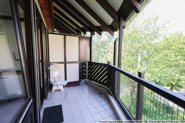 Freundlich und angenehm möbliert mit TG-Stellplatz für 3,5 Monate in toller Lage der Oberau, Freiburg – dc512273d066d33110c8531502b5a042a84b380c.jpg
