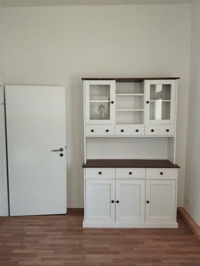 Großzügige 3-Zimmer mit Einbauküche, Laminat, sep. WC und Wannenbad im Zentrum! – IMG_20260226_103216