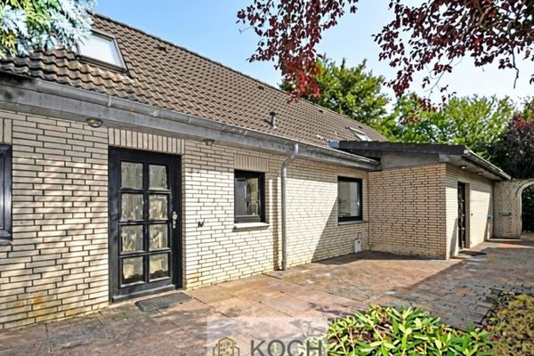 Großes Einfamilienhaus mit zusätzlichem Anbau in Schiffdorf!