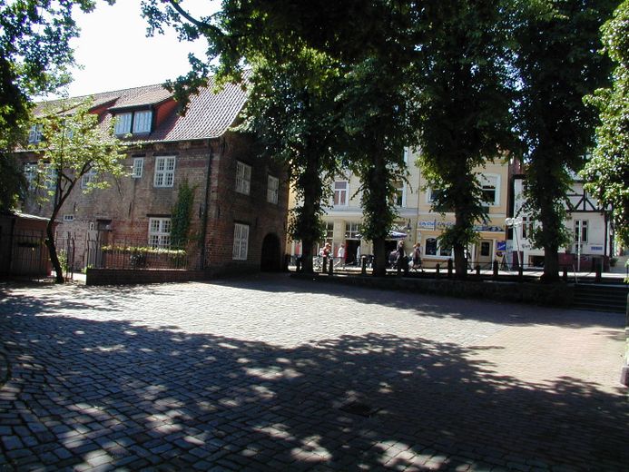 Nordermarkt: Großzügige, attraktive Altbauwohnung mit Blick auf den Nordermarkt – Foto 12