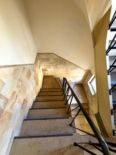 Vermietetes Altbau‑Mehrfamilienhaus in zentraler Lage – fünf Wohneinheiten mit Charakter – Foto 8