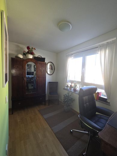 Büro im Schlafzimmer