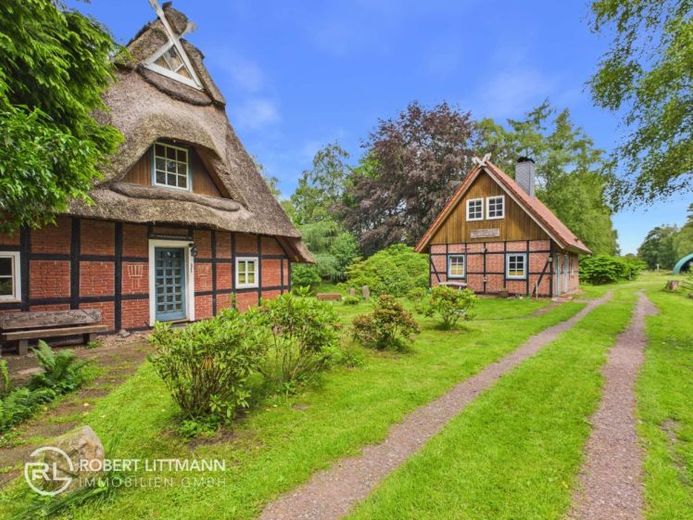Einzigartiges Anwesen mit zwei Wohnhäusern und 25.225 m² Grundstück – vielfältig nutzbar – Foto 1