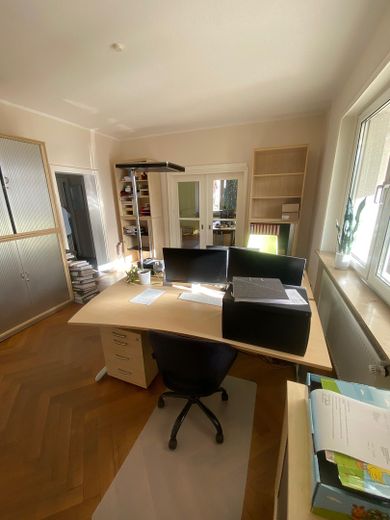 Attraktives Büro in zentraler Lage von Darmstadt – mit Terrasse & Parkplätzen – Zimmer 2
