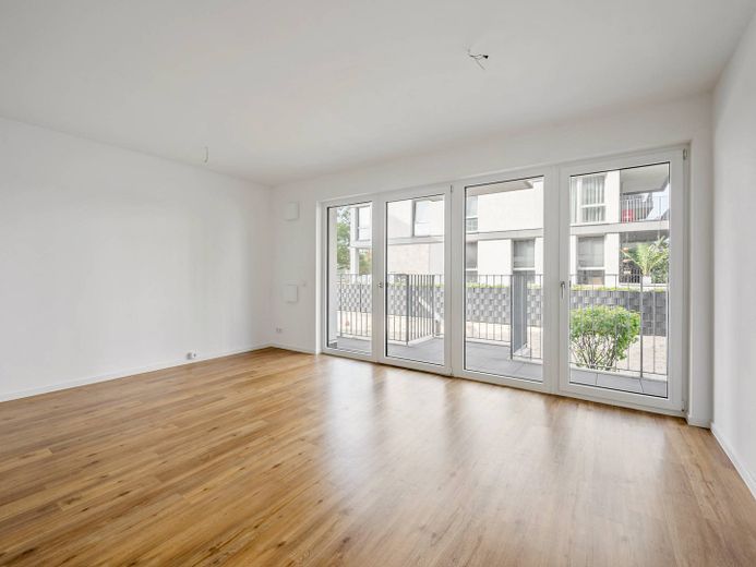 Moderne 3-Zimmer-Wohnung mit Einbauküche und Balkon in Bremen! – Ansicht I: Wohn- und Esszimmer