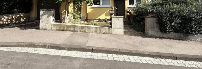 Schöne Doppelhaushälfte inkl. Garage u. Garten * in Schweinfurt