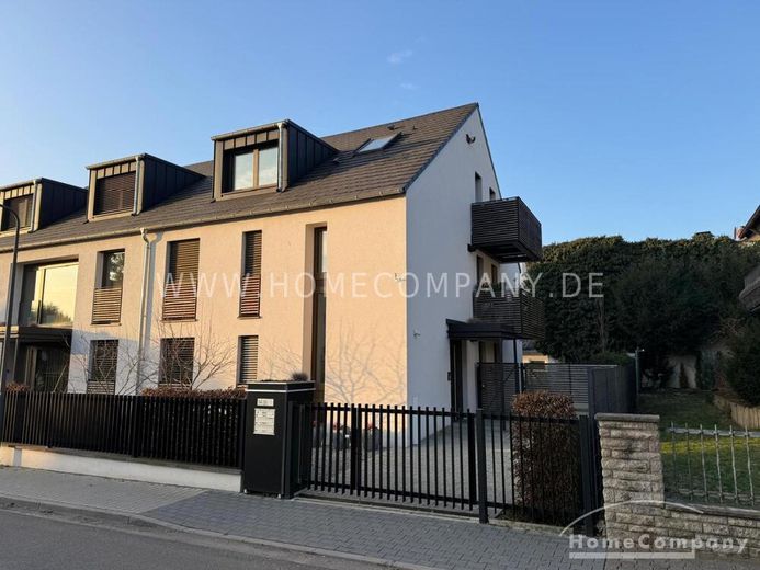 Rödelheim 8072694 – Modernes Dachgeschoss mit Balkon  &  hochwertiger Ausstattung – 3ddfbdc491742ee356802a7c5f7da58a8508d432.jpg