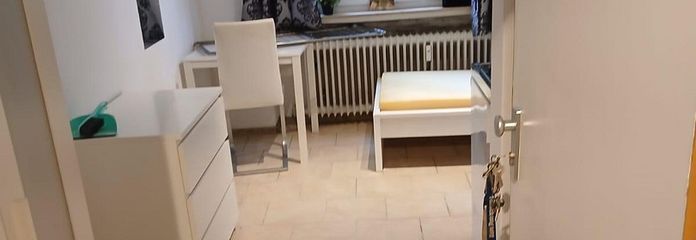 appartamento accogliente, arredato su richiesta – Blick ins Apartment