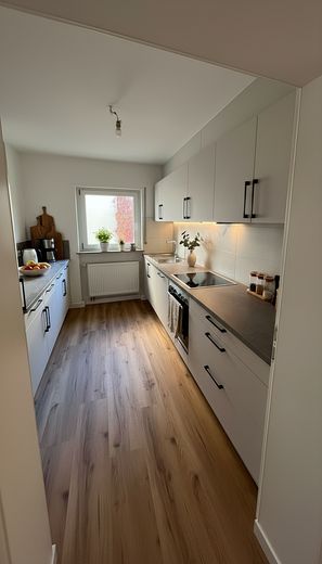 3 Zimmer Wohnung in Creglingen zu vermieten / Saniert im Dezember 2024 – Küche KI möbliert