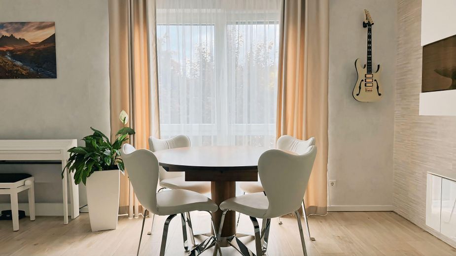 Hochwertige teilmöblierte 3-Zimmer-Wohnung mit Balkon – Foto 4