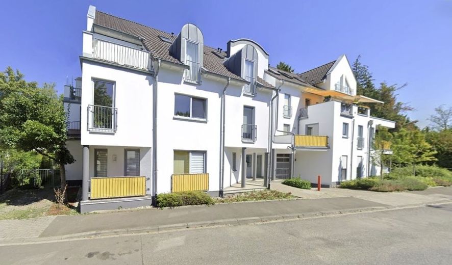 Charmante 2-Zi.-Maisonette-Wohnung mit Balkon und Stellplatz in bester Lage von Wiesbaden-Bierstadt – Hausansicht