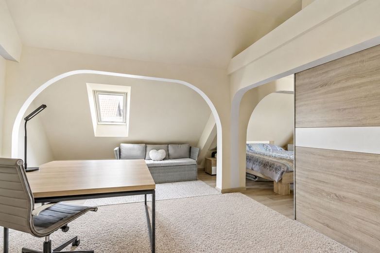 Bezugsfertiges Reihenmittelhaus in Erdeborn! – Zimmer DG