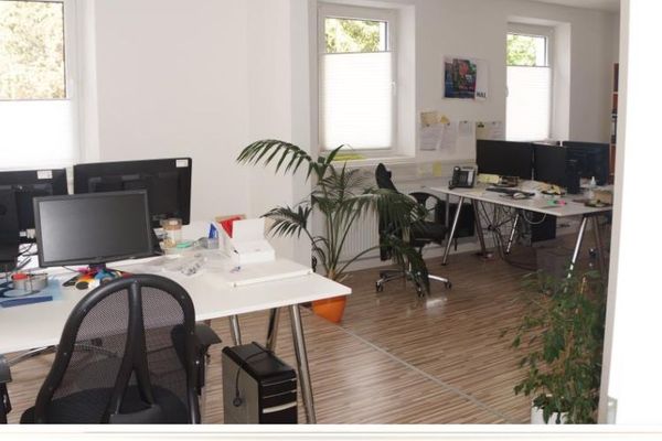 Affittasi ufficio di 146 m² a Schwabach Limbach
