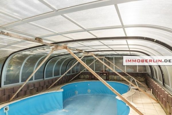 IMMOBERLIN.DE - Top location! Individual single-/two-family house with attractive expansion potential