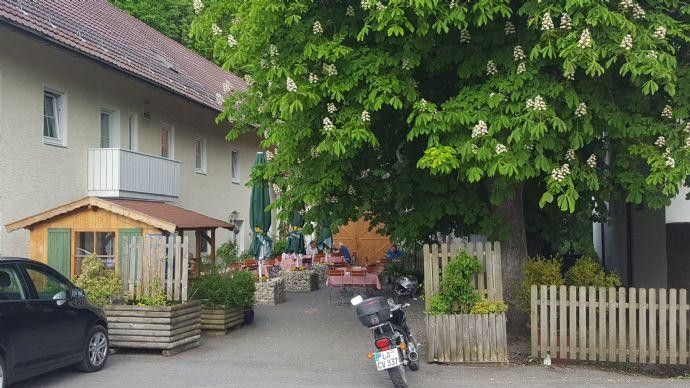 Pensión de 19 habitaciones, posada, cervecería al aire libre y vivienda del operador, conversión de «uso comercial a residencial» – Foto 2
