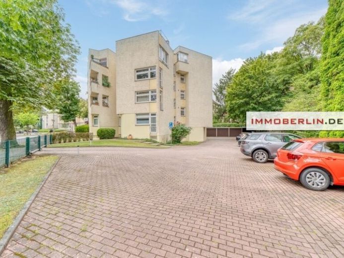 IMMOBERLIN.DE - Toplage! Charmante Galeriewohnung mit ruhigem Westbalkon – Foto 1