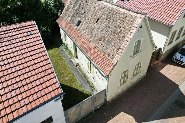 Großer Garten, Scheune und Restbestand auf ca. 644 m² in ruhiger Lage