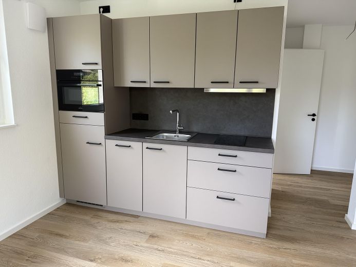 Erstbezug: Exklusives Penthouse 1-Zimmer-Apartment in hochwertigem Neubau mit Einbauküche – Küche