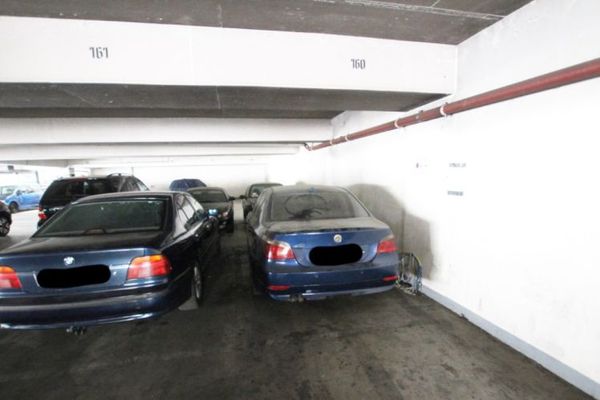 Provisionsfrei: Tiefgaragenstellplatz in abgeschlossener TG, 1.UG nähe Innenstadt zu verkaufen