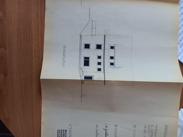 Verkaufe 2 Familien Haus mit Großem Grundstück  im sanierungsbedürftigen Zustand. – Foto 21