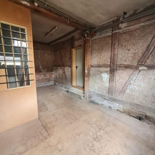 Жилой и коммерческий дом с магазином, амбаром и 3 гаражами — 1.030 м² в центре населённого пункта, без комиссии – Lager/3. Garage vom Tor aus