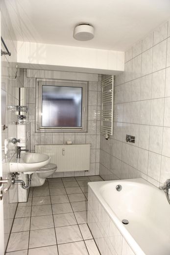3,5-Zimmer-Wohnung mit Terrasse in ruhiger Lage in Gladbeck – Bad