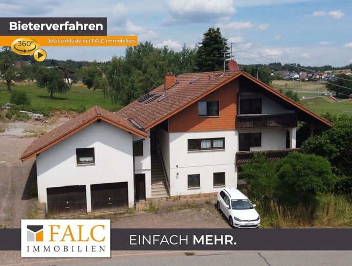 Sanierungsbedürftiges Mehrfamilienhaus in Laudenberg – Ihr neues Zuhause