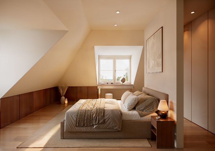 Living in a prime location in Obermenzing - south-facing garden & absolute quiet location – Schlafzimmer Dachgeschoss