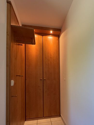 Casa pareada ideal para familias, sin comisión y de particular – Einbaugarderobe