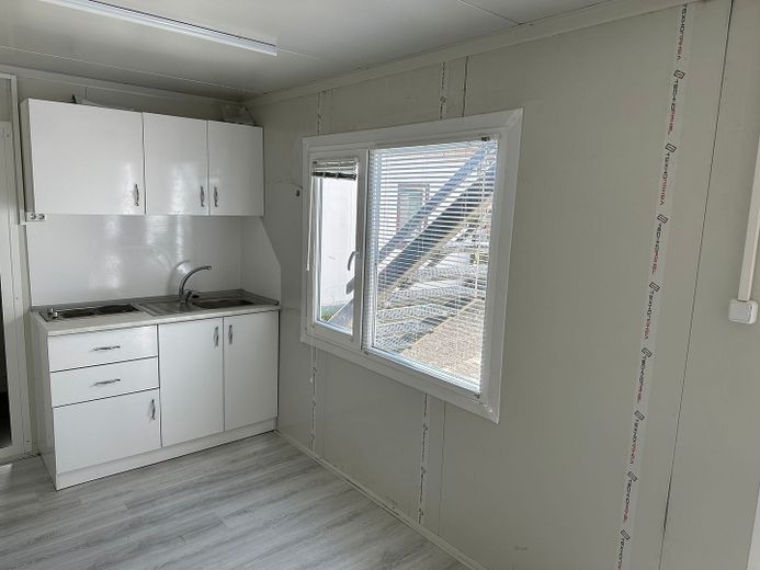 Wohncontainer zu vermieten für Arbeiter und Monteure 4 - 8 Mann möbliert nur gewerblich – Foto 6